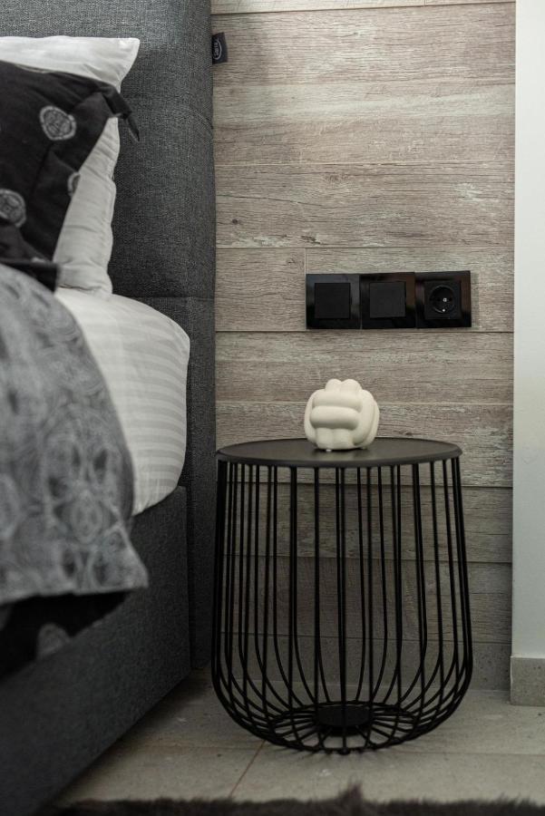 Apartment Minimal Art