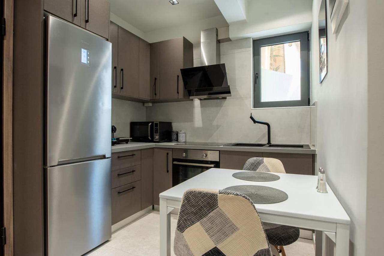 Apartment Minimal Art Patras