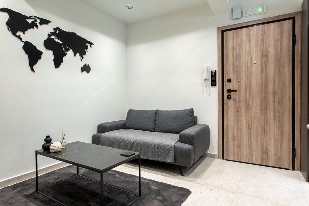 Apartment Minimal Art